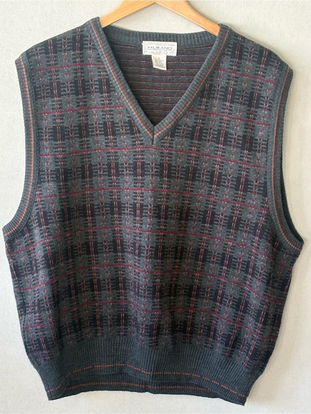 Murano Men V-Neck Sweater Vest in Charcoal and Burgundy Plaid Vtg XL